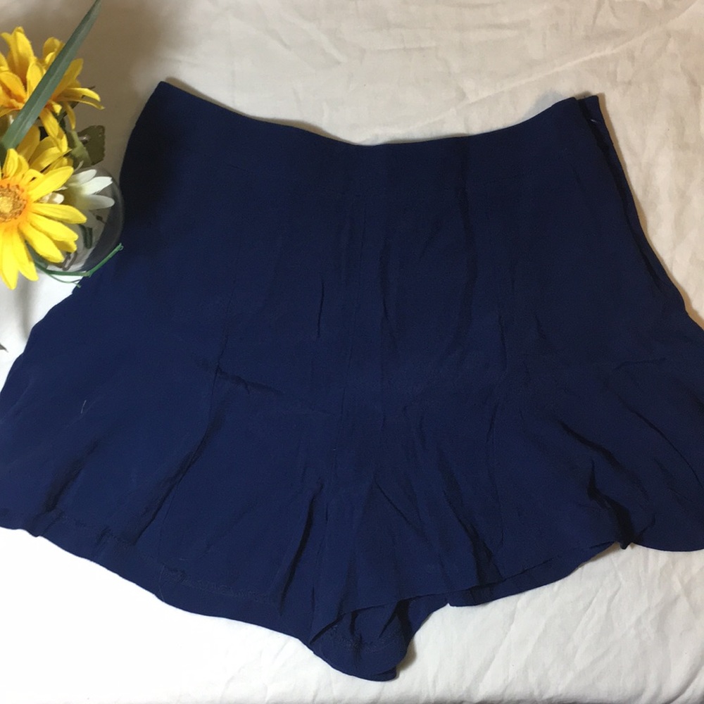 Forever 21 ruffle shorts